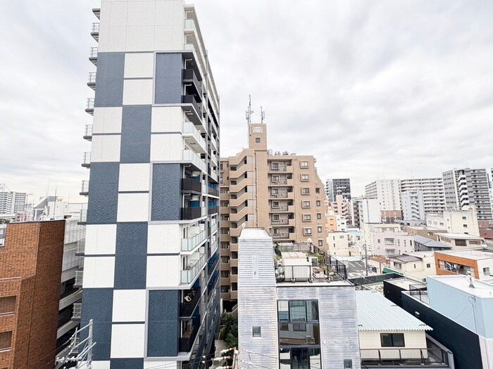 物件内観写真22　(室内からの展望)