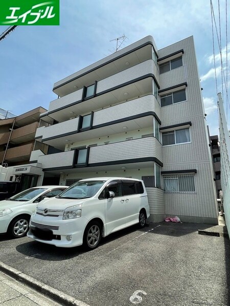 リバ－エイト駒方外観写真