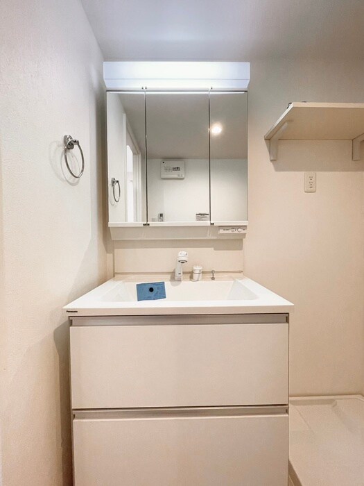 物件内観写真9　(洗面)