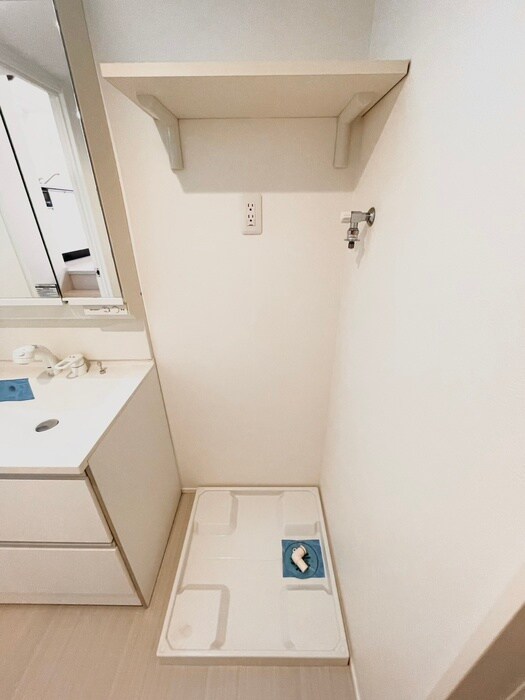 物件内観写真17　(洗濯機置場)