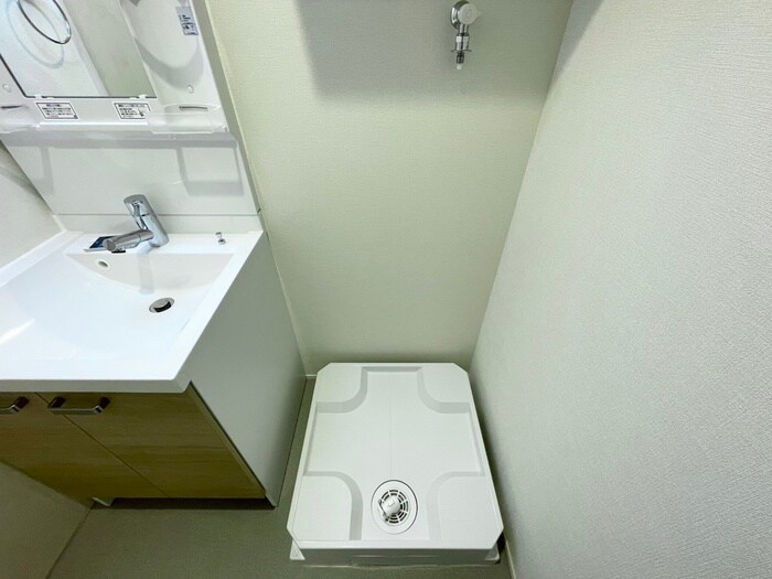 物件内観写真18　(洗濯機置場)