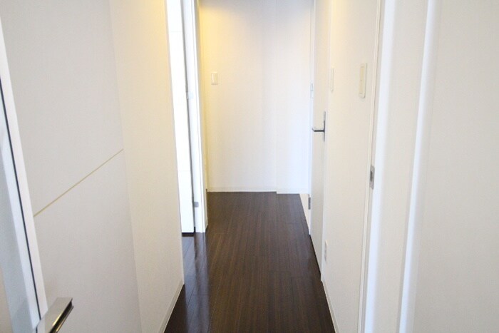 物件内観写真22　(廊下)