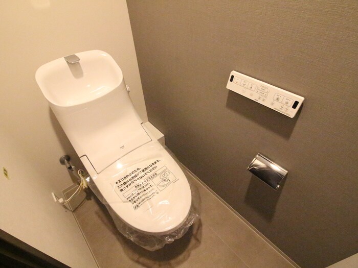 物件内観写真12　(トイレ)