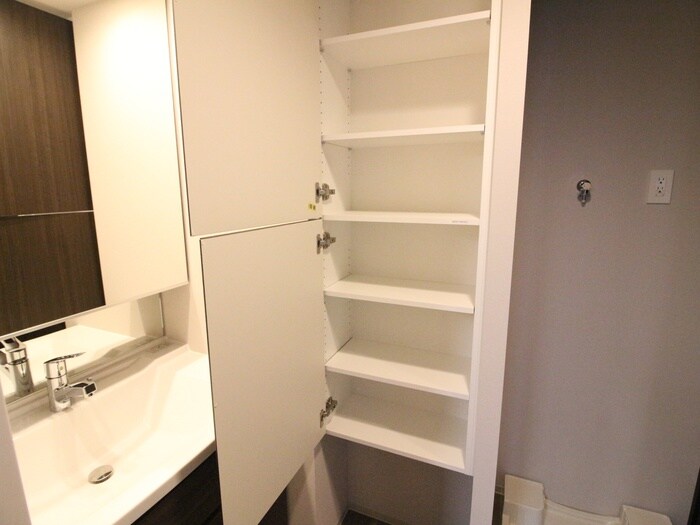 物件内観写真14　(収納)