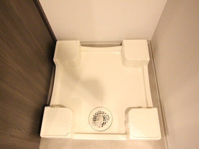 物件内観写真15　(洗濯機置場)