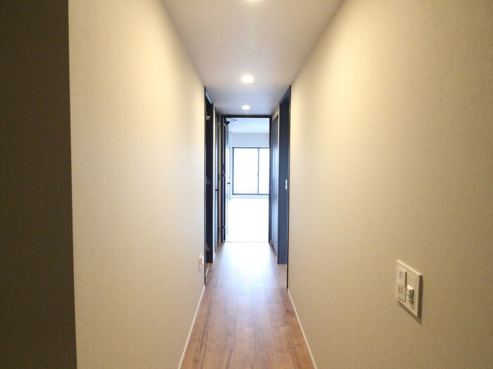 物件内観写真17　(廊下)