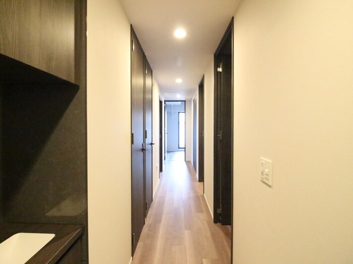 物件内観写真17　(廊下)
