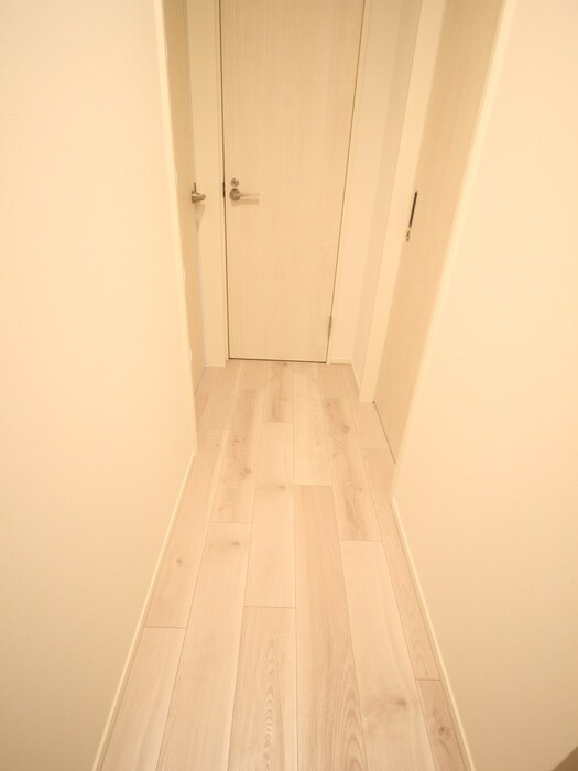 物件内観写真17　(廊下)