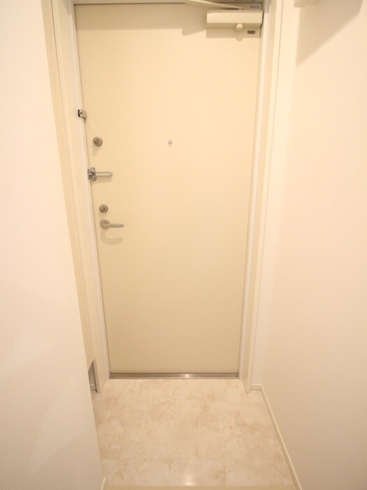 物件内観写真21　(玄関)