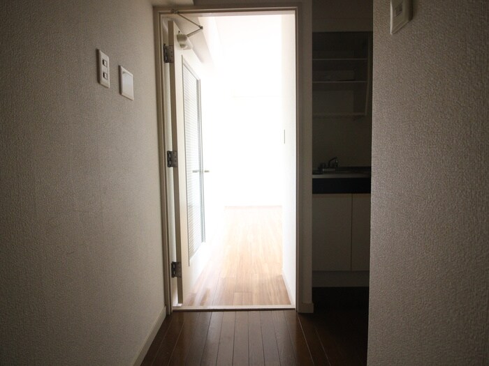 物件内観写真13　(廊下)