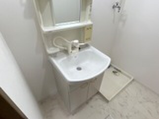 物件内観写真11　(洗面)