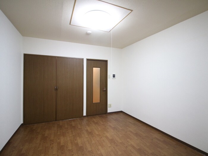 物件内観写真9　(内観写真)