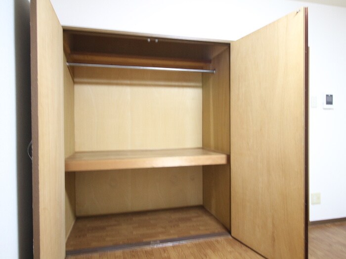 物件内観写真22　(収納)