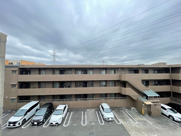 物件内観写真15　(室内からの展望)