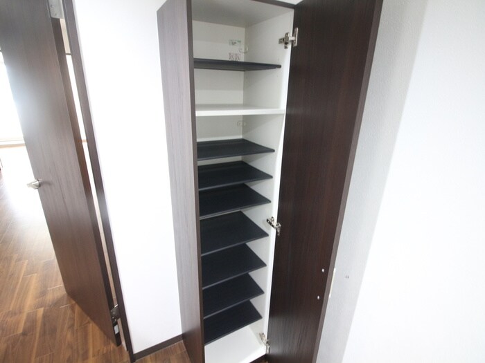 物件内観写真19　(靴箱)