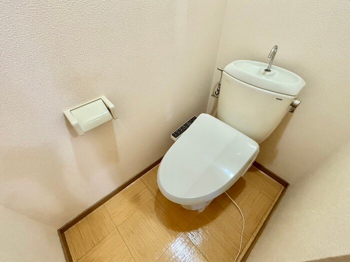 物件内観写真12　(トイレ)