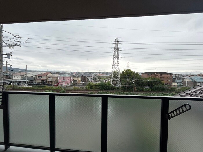 物件内観写真16　(室内からの展望)