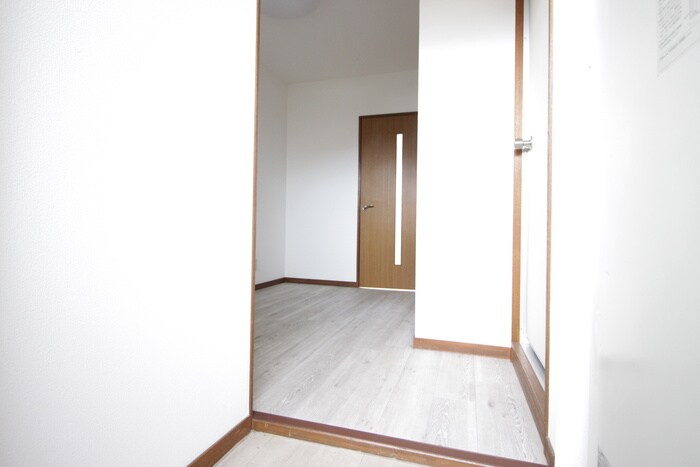 物件内観写真19　(廊下)