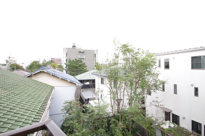 物件内観写真22　(室内からの展望)