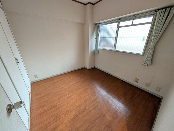物件内観写真10　(居室)