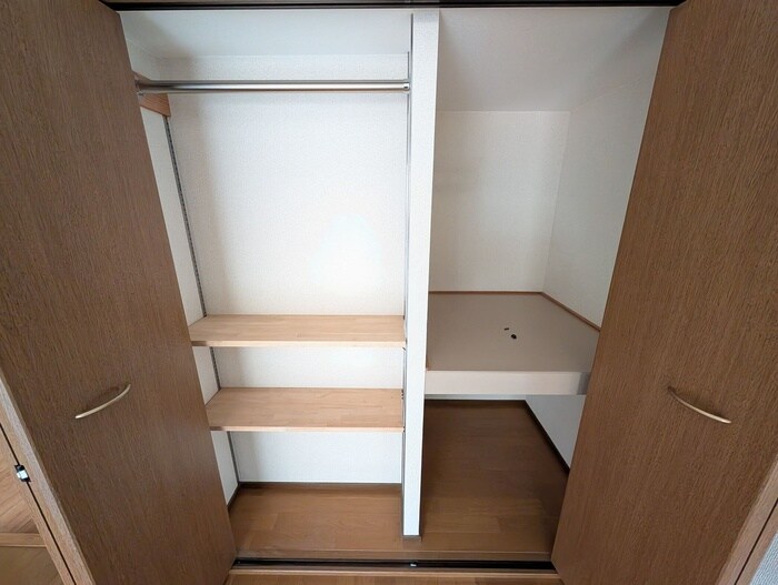 物件内観写真16　(収納)