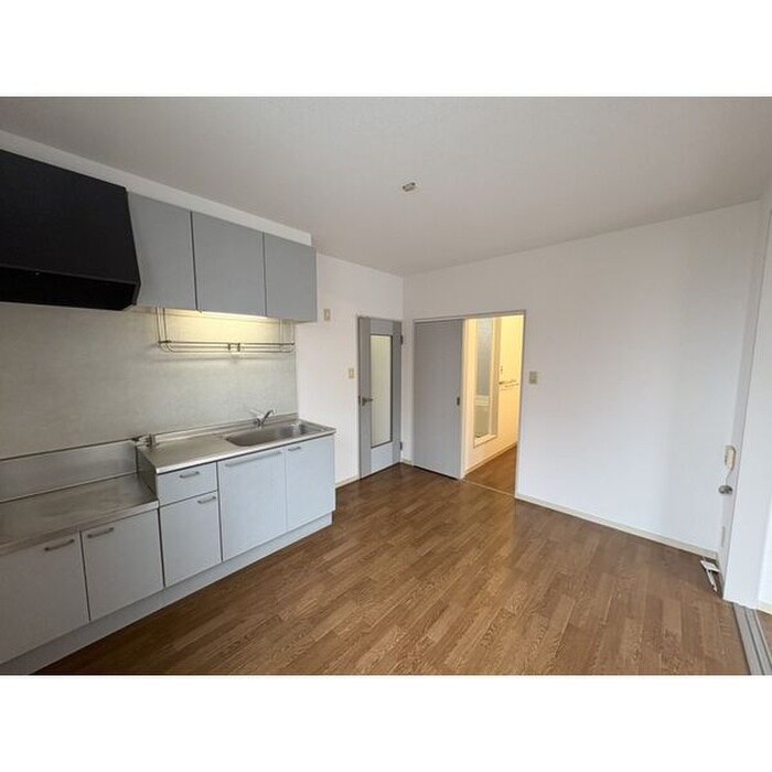 物件内観写真4　(内観写真)