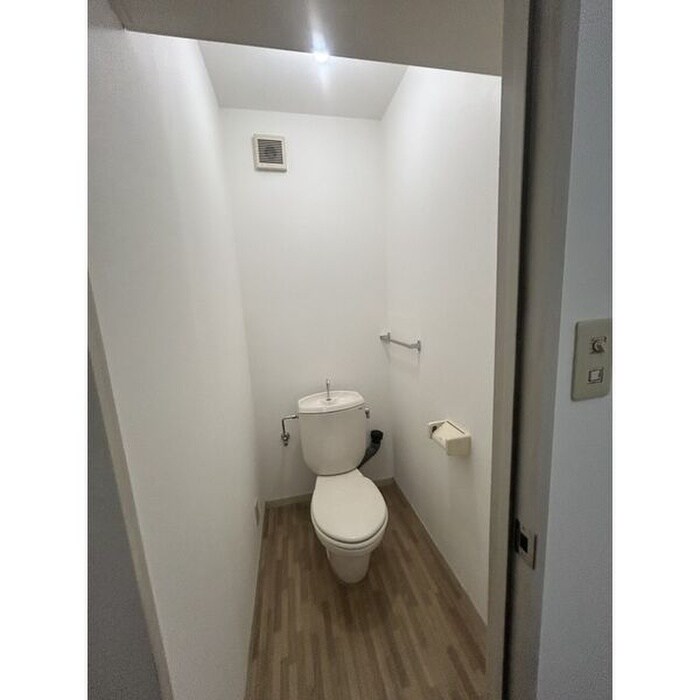 物件内観写真7　(トイレ)