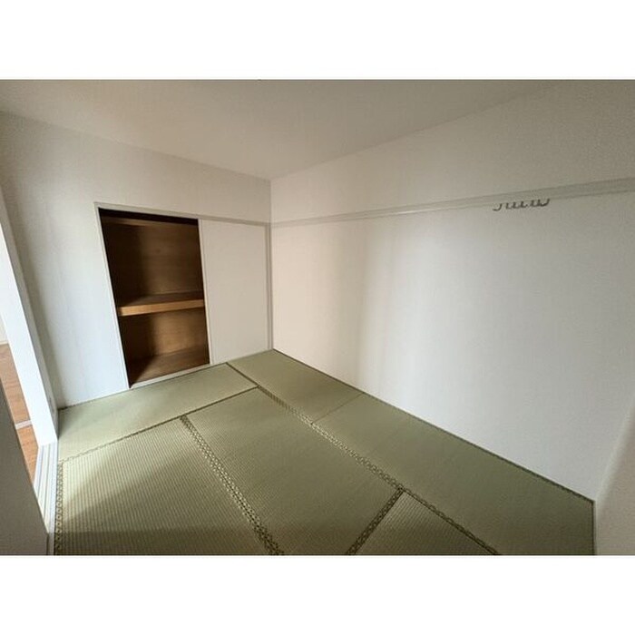 物件内観写真10　(内観写真)