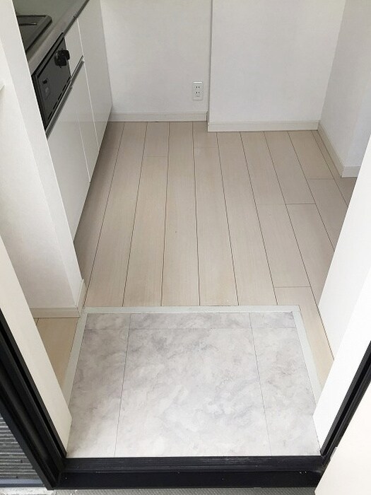 物件内観写真17　(玄関)