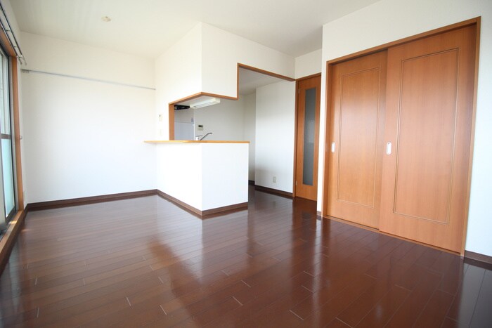 物件内観写真8　(居室)