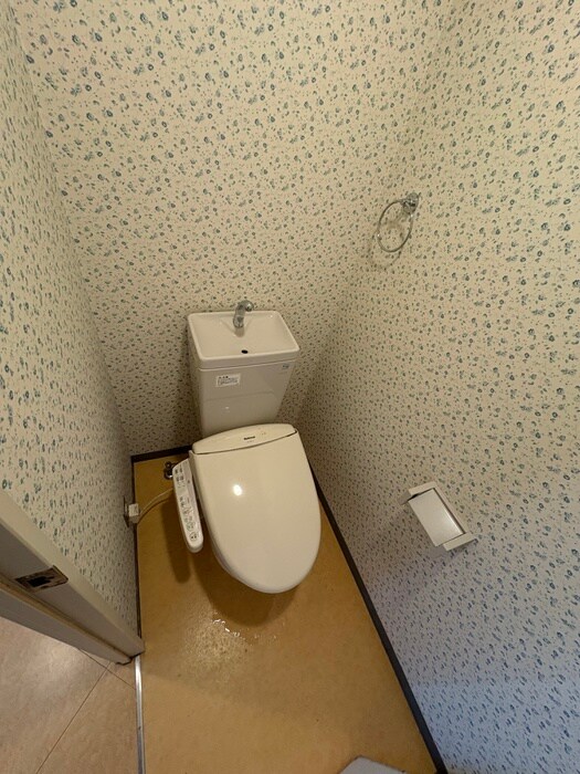 物件内観写真11　(トイレ)