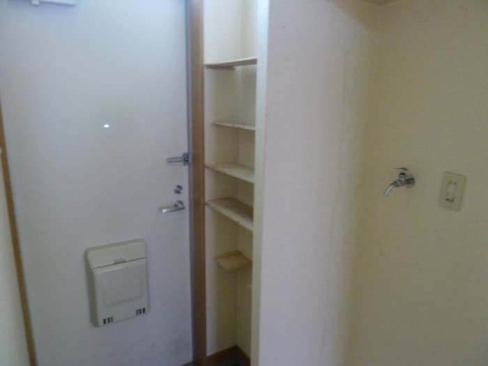 物件内観写真15　(靴箱)