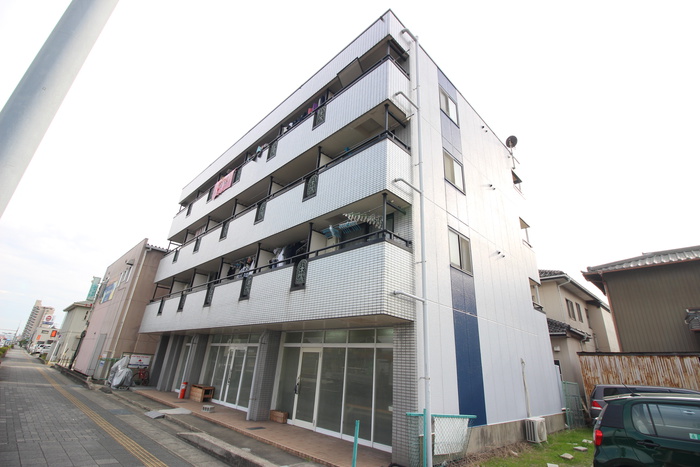 マンション桜井