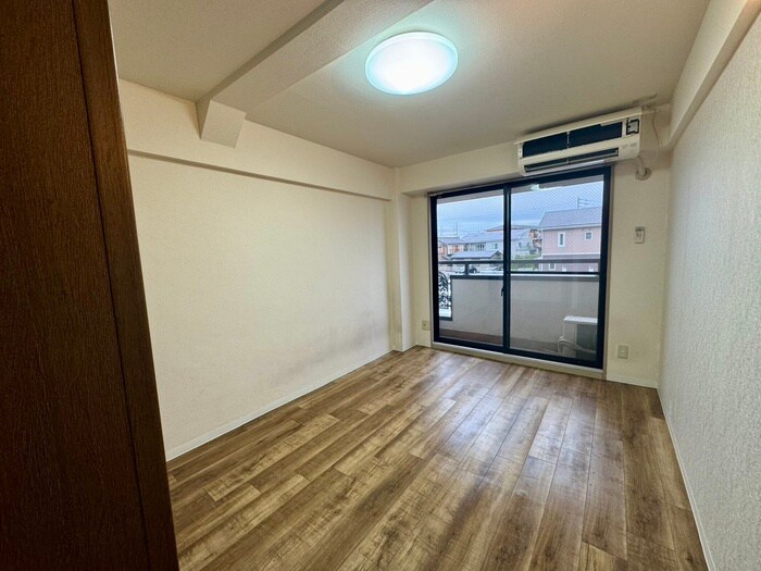 物件内観写真18　(居室)