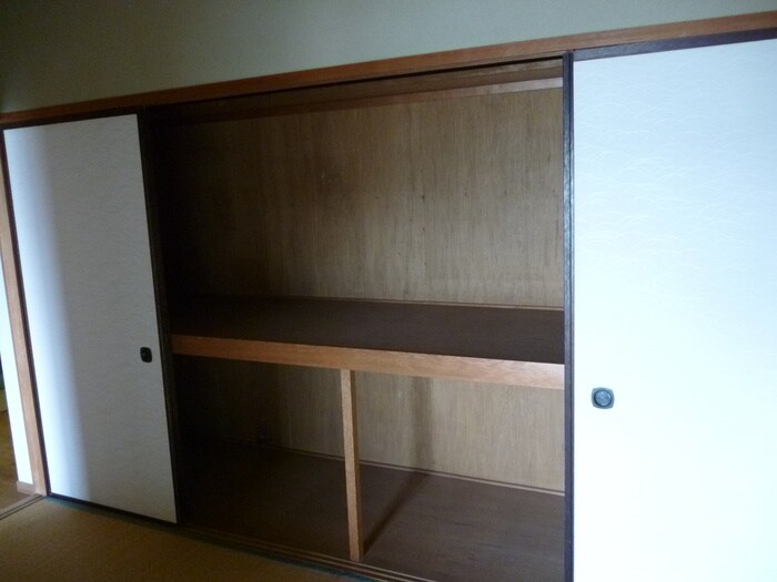 物件内観写真6　(収納)