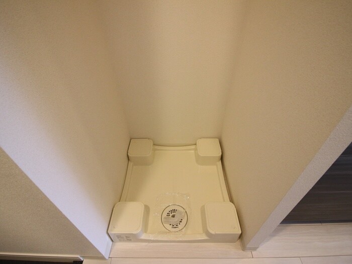 物件内観写真12　(洗濯機置場)