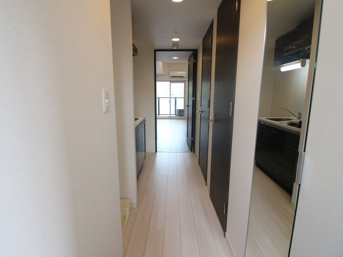 物件内観写真15　(廊下)