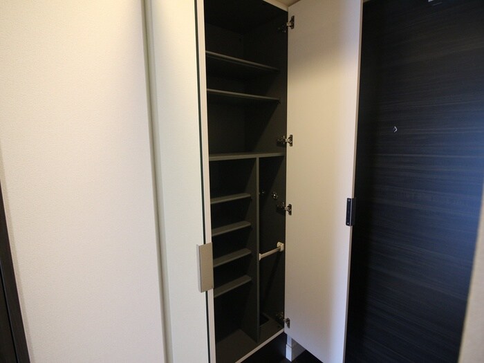 物件内観写真17　(靴箱)