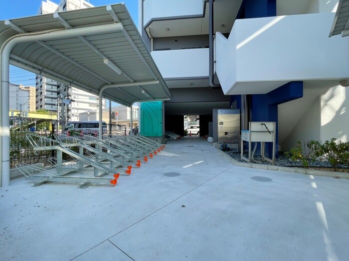 物件外観写真5　(駐輪場)