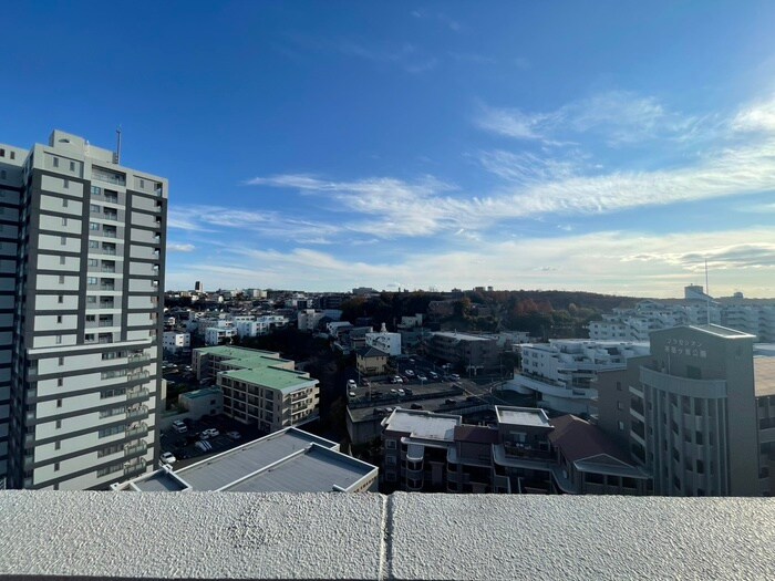 物件内観写真16　(室内からの展望)