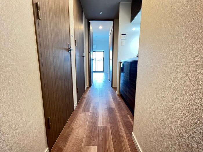 物件内観写真20　(廊下)