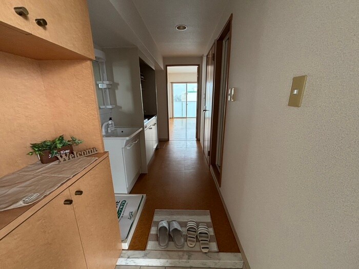 物件内観写真14　(廊下)