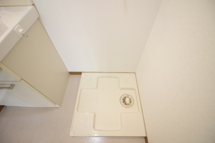 物件内観写真11　(洗濯機置場)