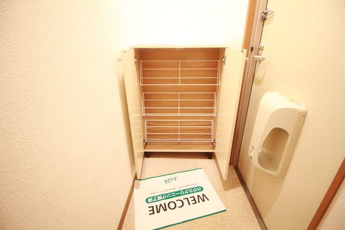 物件内観写真17　(靴箱)