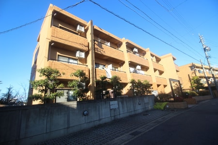 ア－バンハイツ八事八幡山外観写真