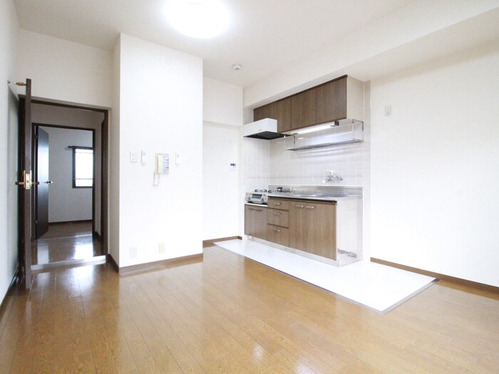 物件内観写真8　(居室)