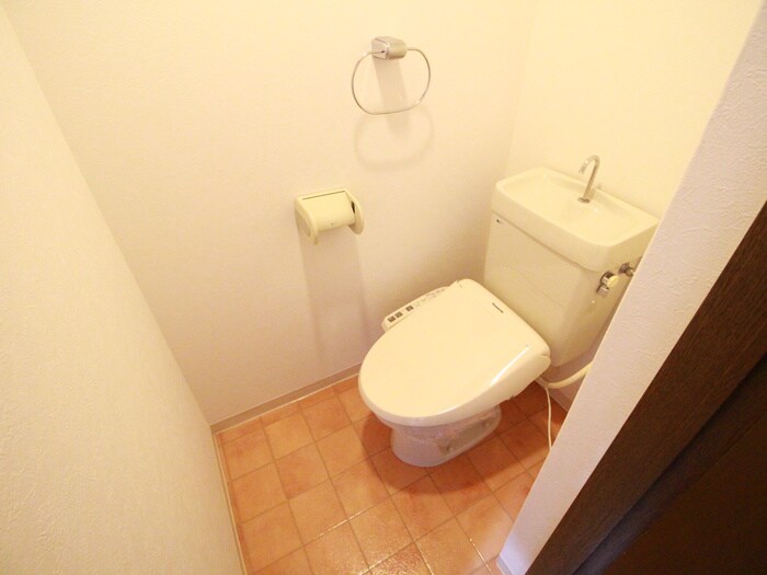 物件内観写真15　(トイレ)