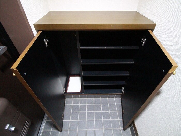 物件内観写真18　(靴箱)