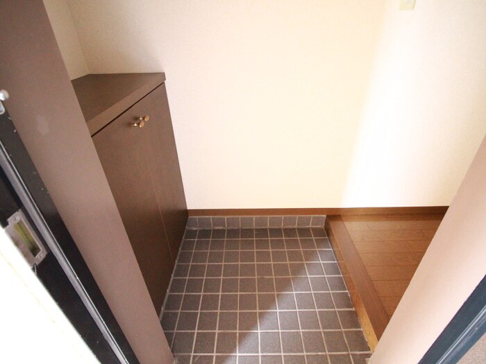 物件内観写真21　(玄関)