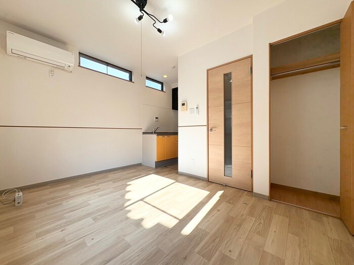 物件内観写真8　(居室)